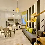 Apartman In Art Nouveau District Riga
