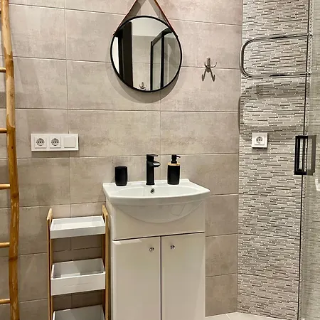 Apartmán In Art Nouveau District *