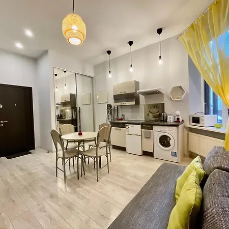 Apartment In Art Nouveau District *
