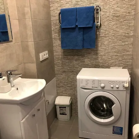 아파트 In Art Nouveau District *