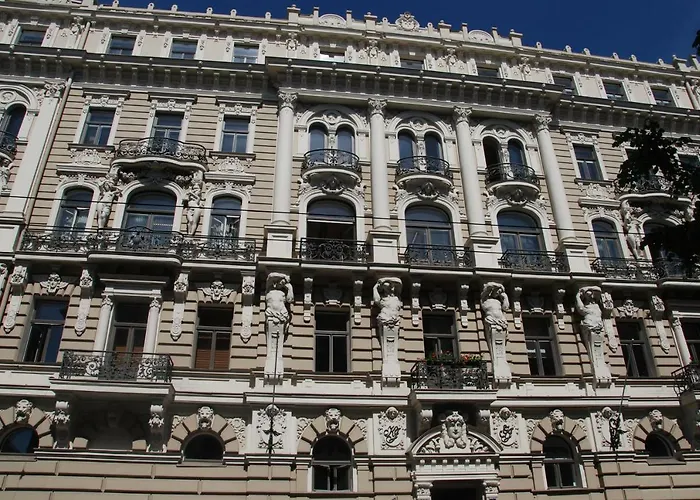 Апартаменты In Art Nouveau District *